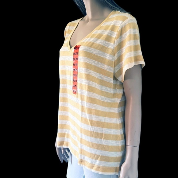 Nicole Miller Stripe Tee t-shirt Tank Top Yellow V-Neck Short Sleeve Hi Low NWOT - Picture 7 of 13